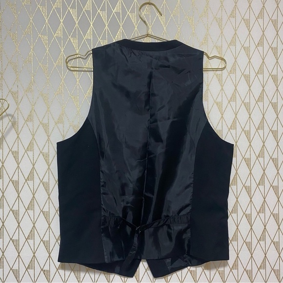 H&M vest​ - Picture 3 of 4